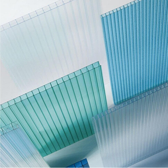 2024 Penjualan Terbaik Clear Hollow Polycarbonate Roofing Walkway Sheet Transports UV Sheets