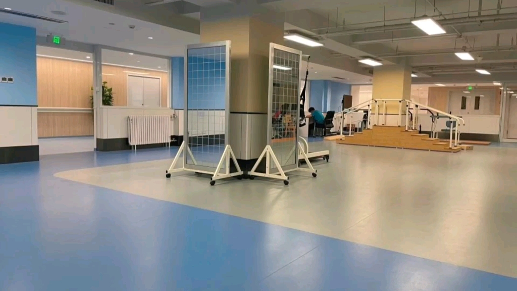 7c20f80b6b60b3fe0240bd1bff8d146e